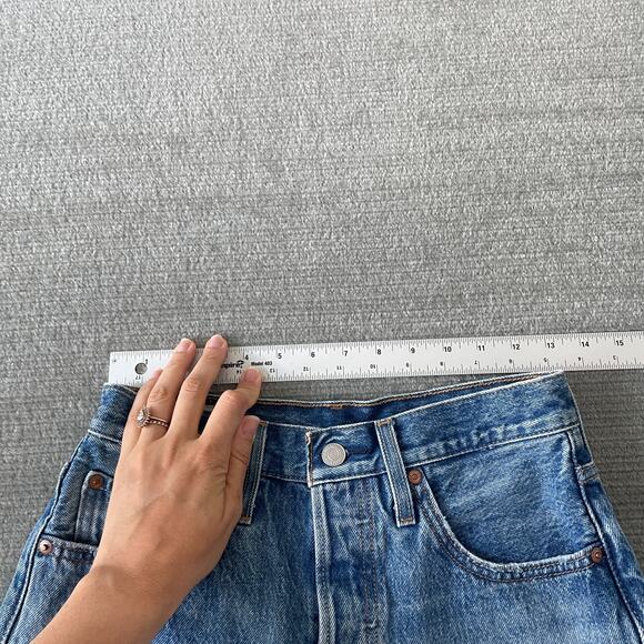 Levi's 501 Jeans Shorts Women 25 Blue High Rise Raw Hem Dark Wash Button Fly - Picture 3 of 8